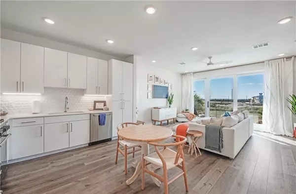 Port Aransas, TX 78373,630 Center Square West #203