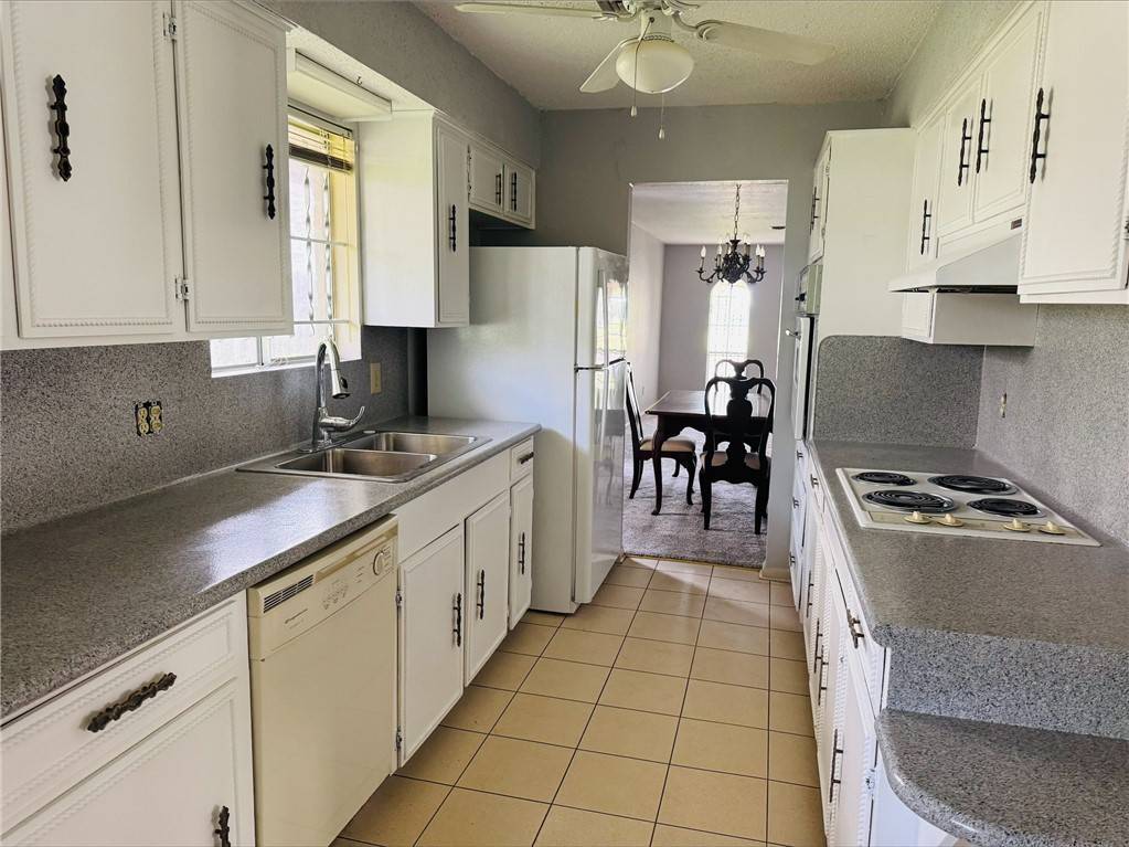 Corpus Christi, TX 78413,5905 Saint Andrews DR