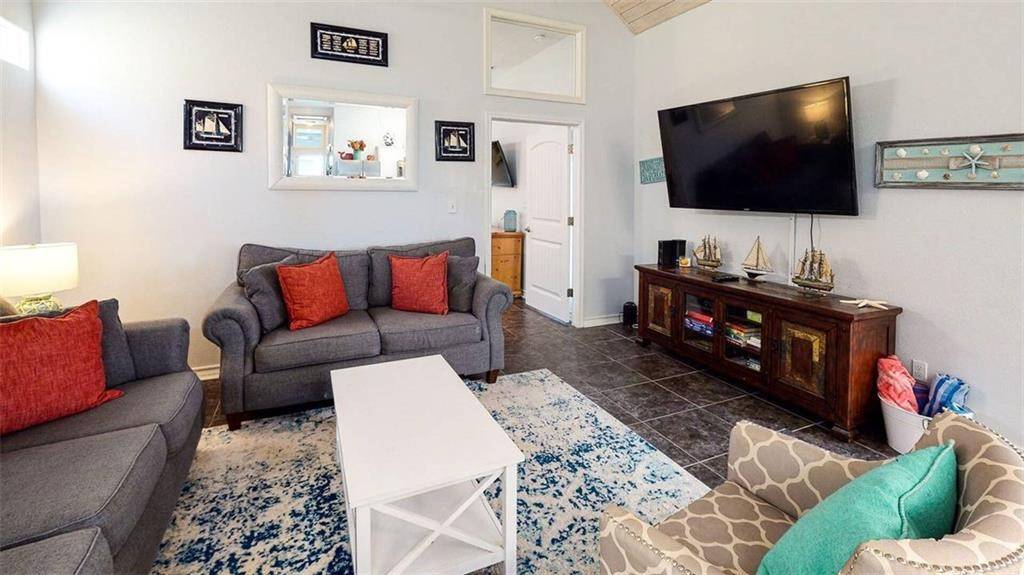 Port Aransas, TX 78373,2212 State Highway 361 #220