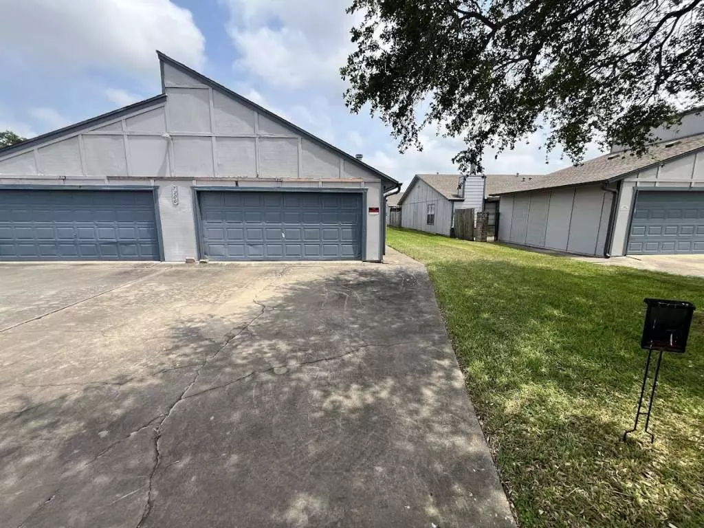 Corpus Christi, TX 78413,7206 Elwood CT #A4