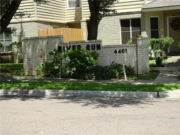 4401 River Valley DR, Corpus Christi, TX 78410