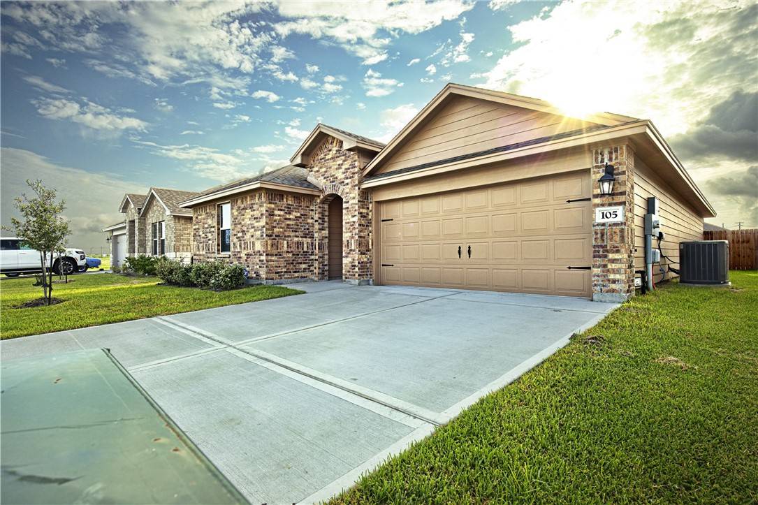 Sinton, TX 78387,105 Silas ST