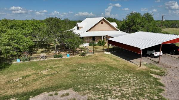 571 FM 799, George West, TX 78022