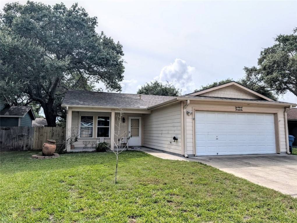 113 Sun Harbor ST, Rockport, TX 78382