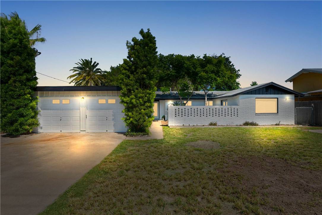 3237 Jamaica DR, Corpus Christi, TX 78418