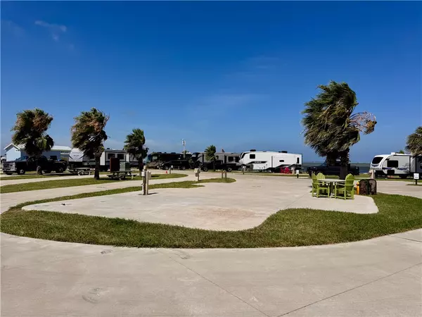 Corpus Christi, TX 78418,101 Caribbean DR #66
