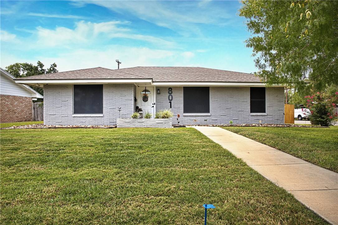 801 Belmeade DR, Corpus Christi, TX 78412