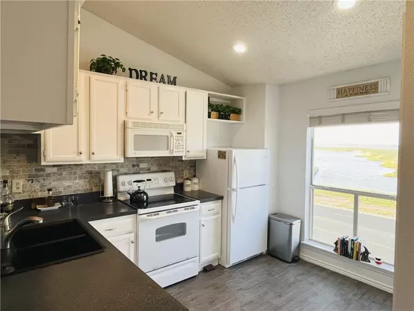 Corpus Christi, TX 78418,14721 Whitecap BLVD #375