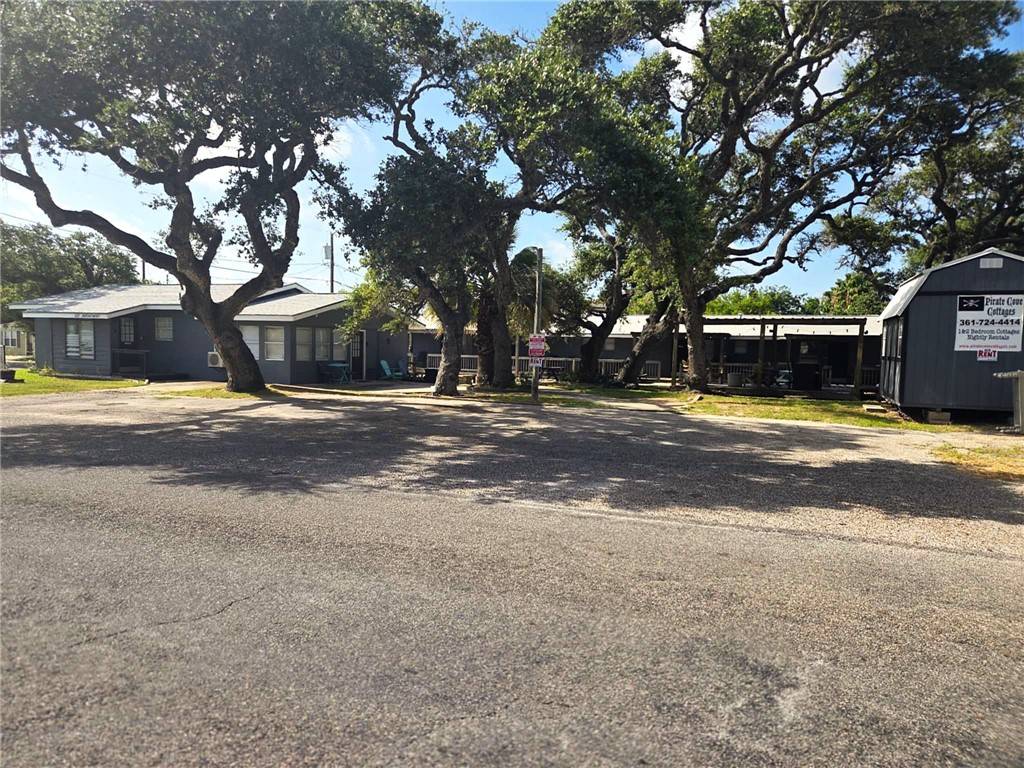 302 Broadway ST #1, 4 & 5, Fulton, TX 78358