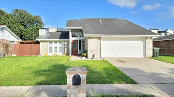 4326 Woodland Creek DR, Corpus Christi, TX 78410