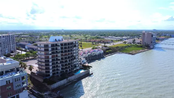 Corpus Christi, TX 78412,4500 Ocean DR #1B