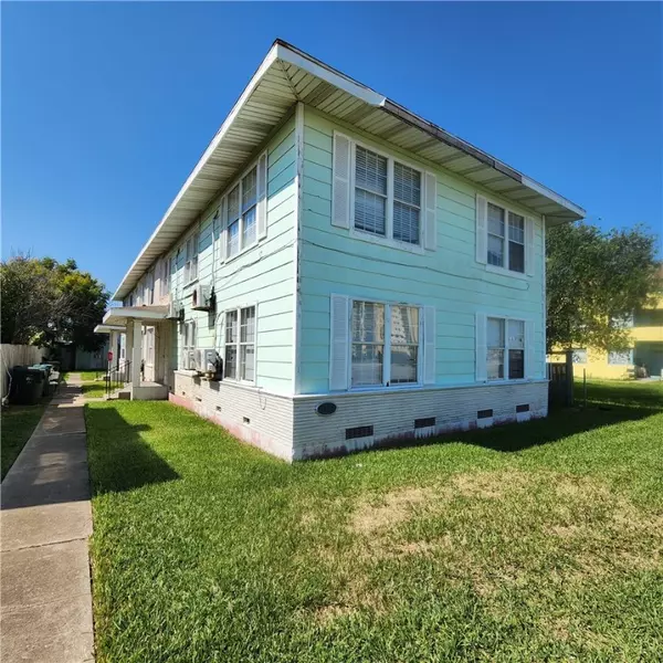1517 Ocean DR #6, Corpus Christi, TX 78404