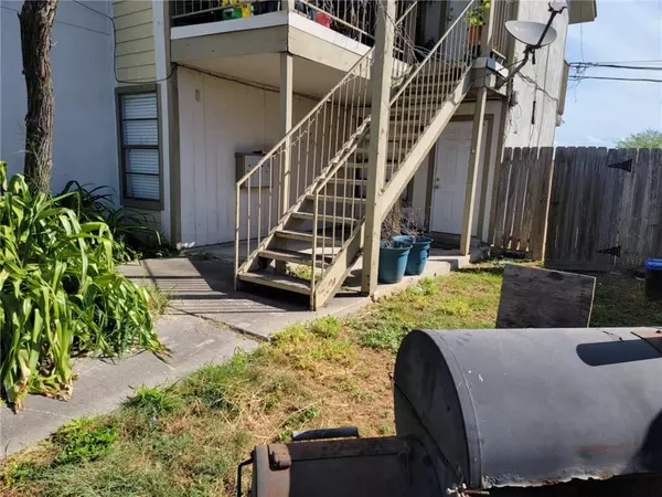 Corpus Christi, TX 78410,4250 Calallen DR