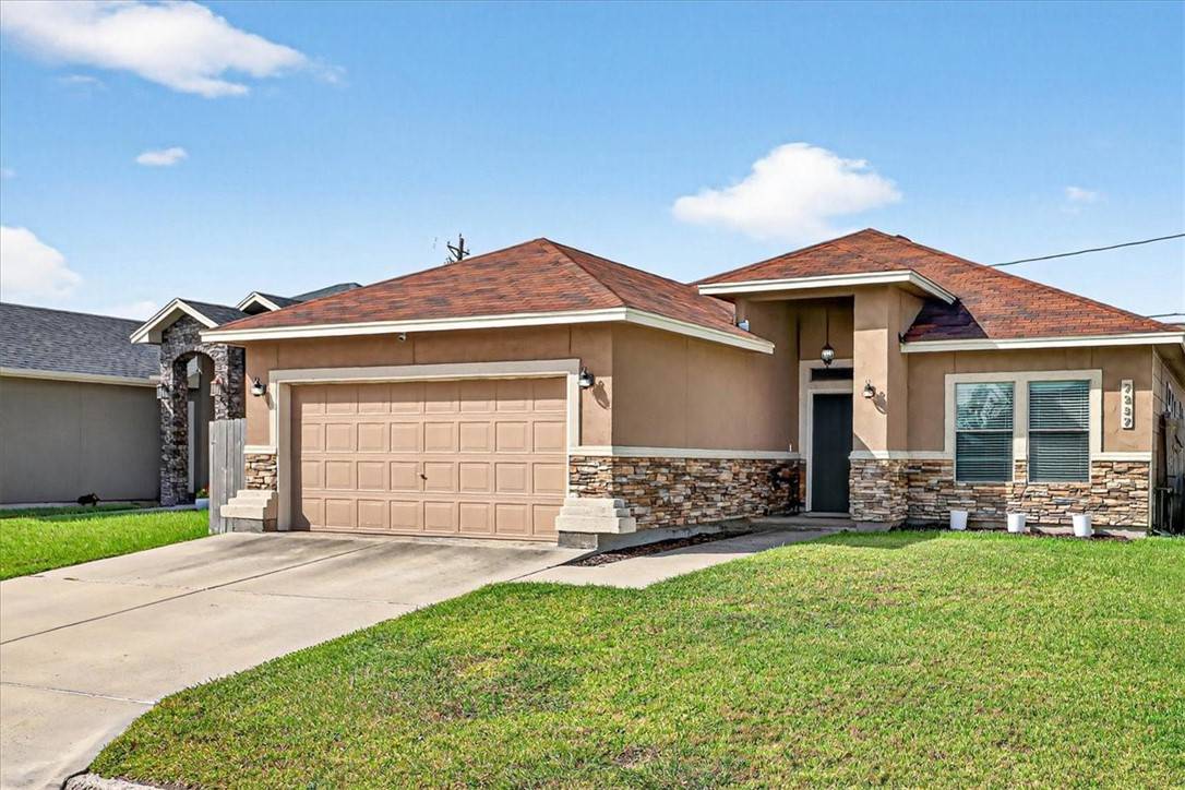 7237 Lake Tranquility DR, Corpus Christi, TX 78414