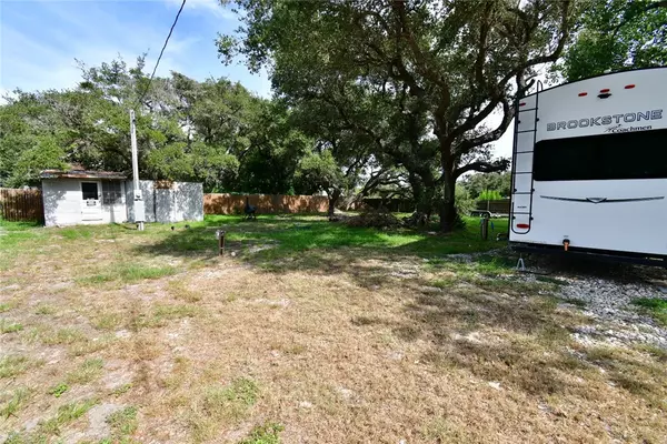 Rockport, TX 78382,304 Traylor AVE