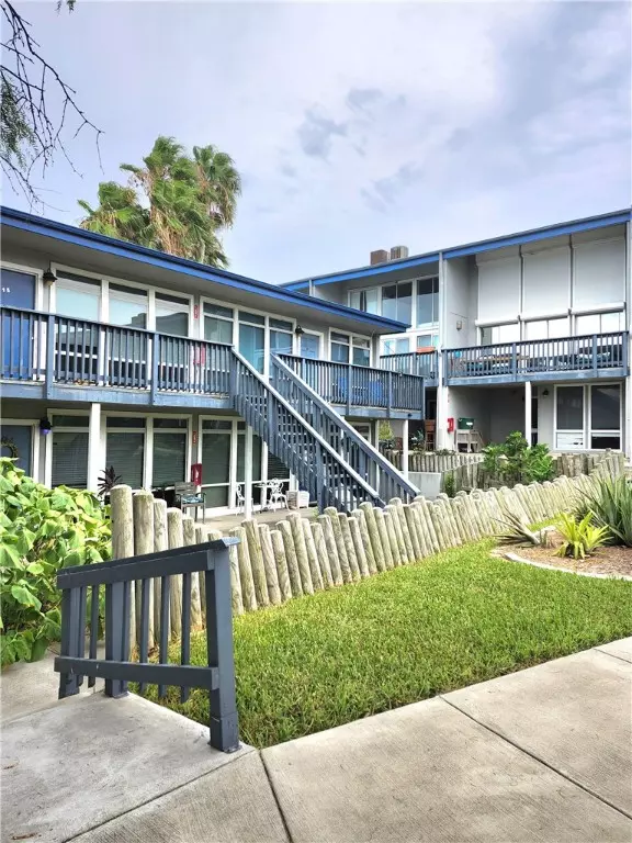 Corpus Christi, TX 78411,3402 Ocean DR #13