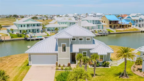 1041 Fiji Dr., Rockport, TX 78382
