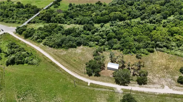 Refugio, TX 78377,111 Treetop