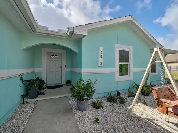 Corpus Christi, TX 78418,13913 Longboat DR