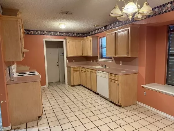 Corpus Christi, TX 78415,6026 Blue Water DR