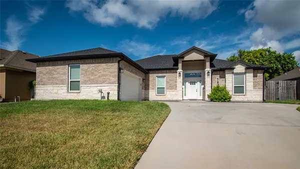 Portland, TX 78374,410 Hazeltine DR