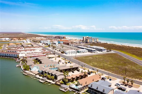 Corpus Christi, TX 78418,15217 Leeward DR #A2