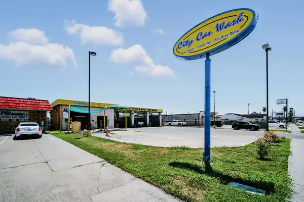 4906 Greenwood DR, Corpus Christi, TX 78416