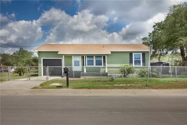 901 E 5th, Sinton, TX 78387