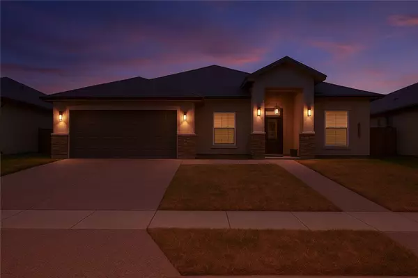 7918 Hulk DR, Corpus Christi, TX 78414