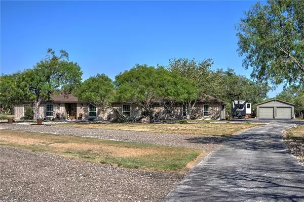 4115 Bobwhite, Robstown, TX 78380