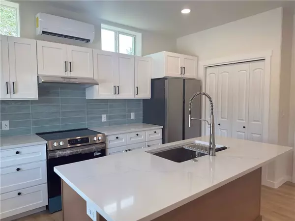 Rockport, TX 78382,18 Poolside CIR