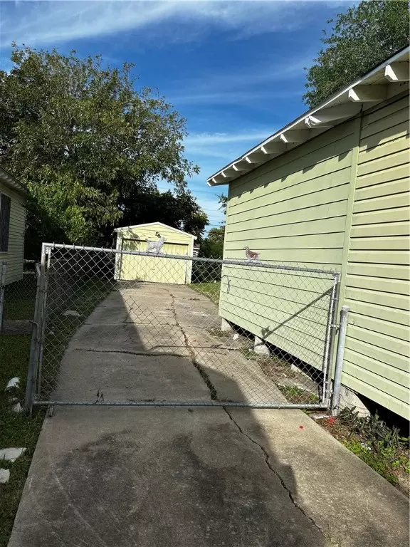 Corpus Christi, TX 78412,4206 Clinton DR