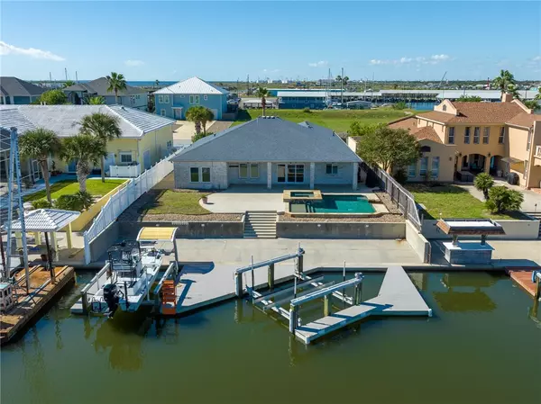 116 Bay CT, Aransas Pass, TX 78336