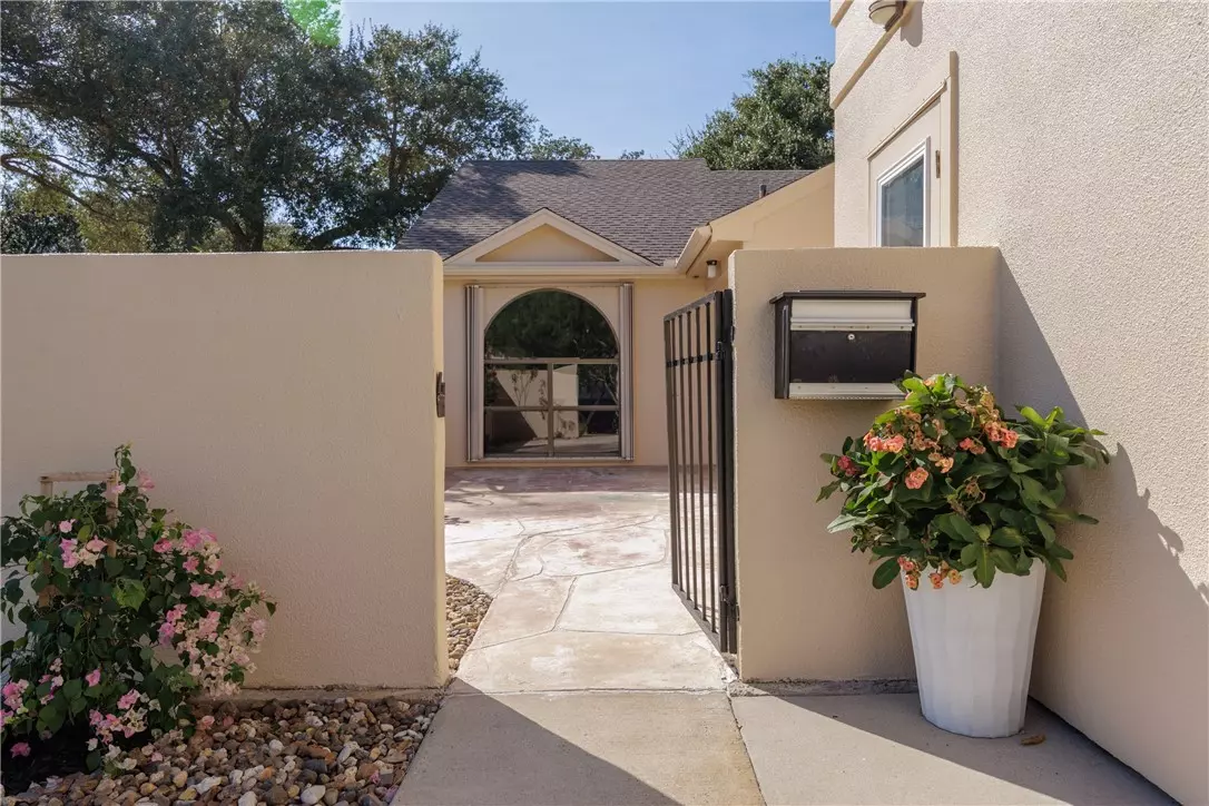 Rockport, TX 78382,101 Santa Fe DR