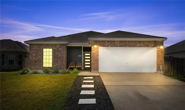 3121 Alta Gigonella ST, Corpus Christi, TX 78415
