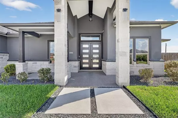 Corpus Christi, TX 78415,706 Eagle Creek CT