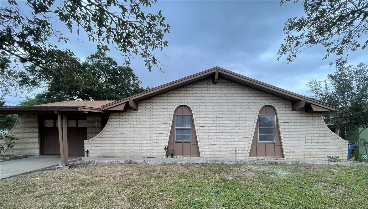Sinton, TX 78387,803 Avenue H