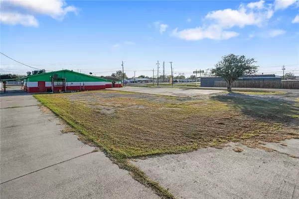 Corpus Christi, TX 78410,10136 Leopard ST