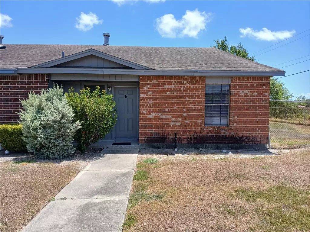 Corpus Christi, TX 78412,1818 Rodd Field