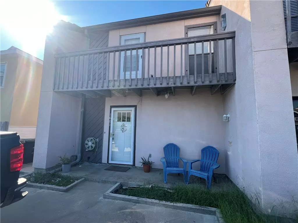 Corpus Christi, TX 78418,15317 Bonasse CT