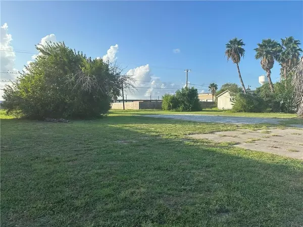 Aransas Pass, TX 78336,117 S Commercial ST