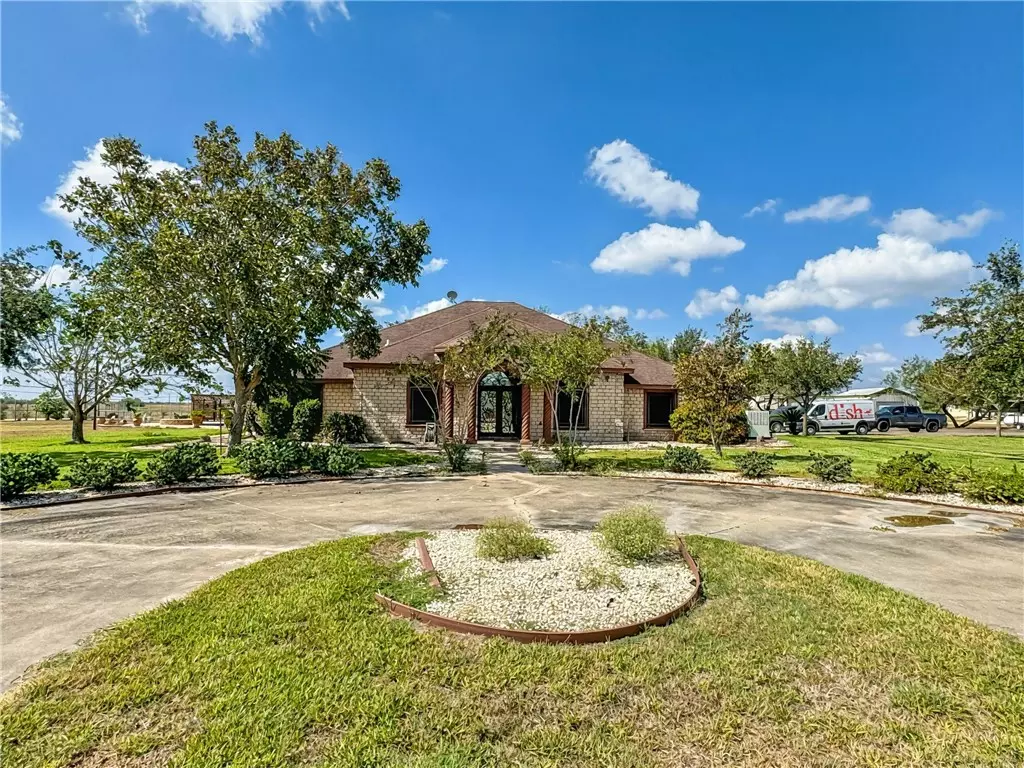 Alice, TX 78332,115 County Road 1161