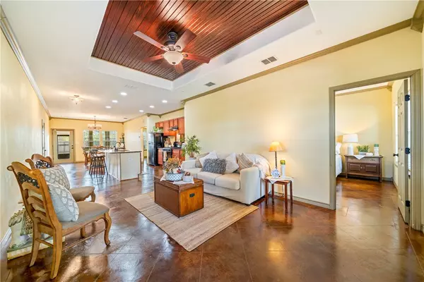 Rockport, TX 78382,712 Mathis ST