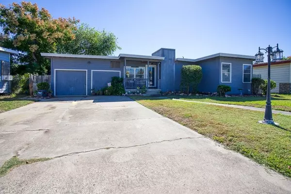 Corpus Christi, TX 78412,729 Chase DR