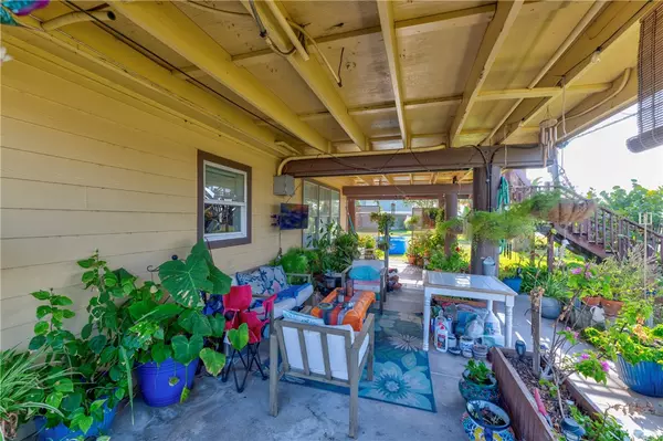 Port Aransas, TX 78373,522 W Avenue C