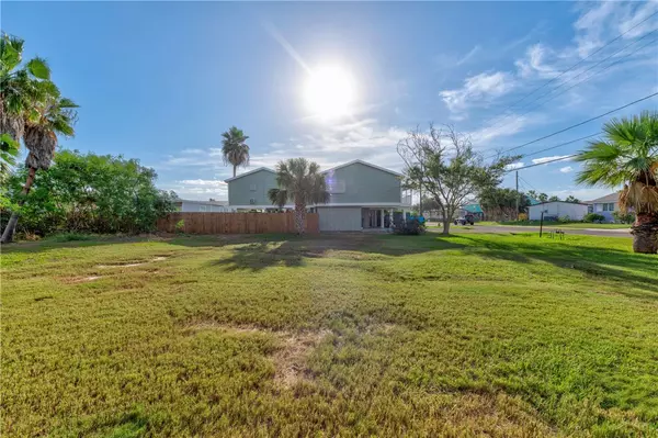 Port Aransas, TX 78373,516 W Avenue C