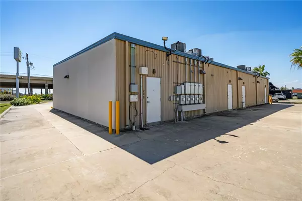 Corpus Christi, TX 78418,9512 S Padre Island DR #206