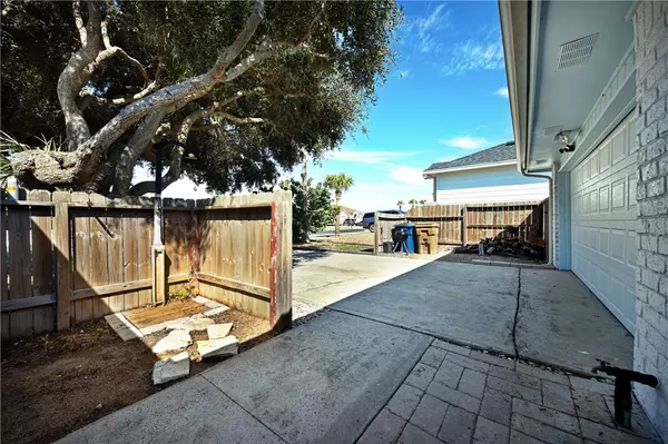 Corpus Christi, TX 78418,15730 Escapade ST