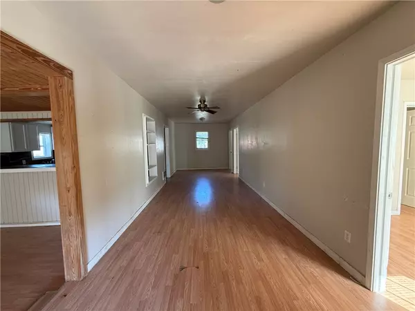 Premont, TX 78375,432 SW 7th ST