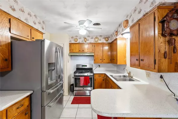 Corpus Christi, TX 78412,1302 Aswan DR